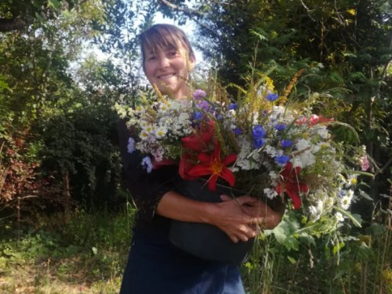 Paysagiste et productrice de fleurs locales naturelles