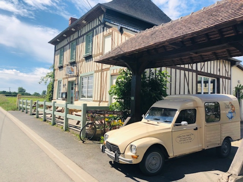 Country Pub et Salon de Thé à l'esprit British et aux engagements eco-responsables.